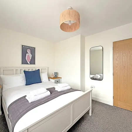 Apartamento The - Stylish Sleeps 6 With Parking